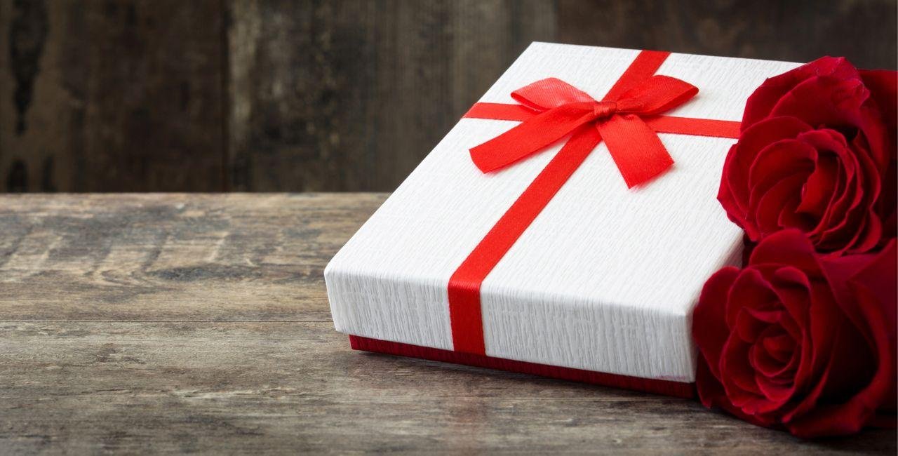 2023 Valentine's Day Gift Guide JMBricklayer-JMB