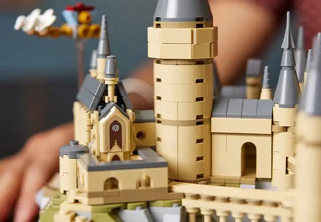 LEGO Hogwarts™ Castle and Grounds 76419_Block_Standard_1