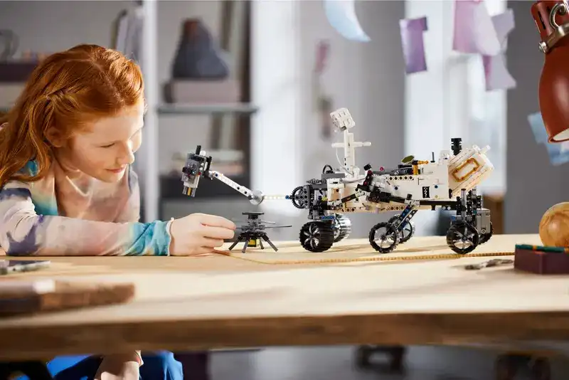 LEGO NASA Mars Rover Perseverance 42158
