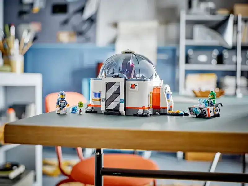 LEGO Space Science Lab 60439