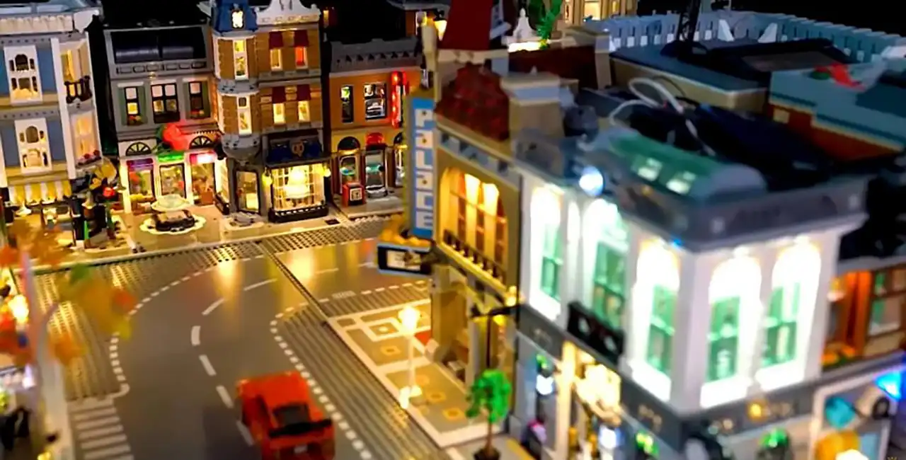 What-is-a-LEGO-MOC