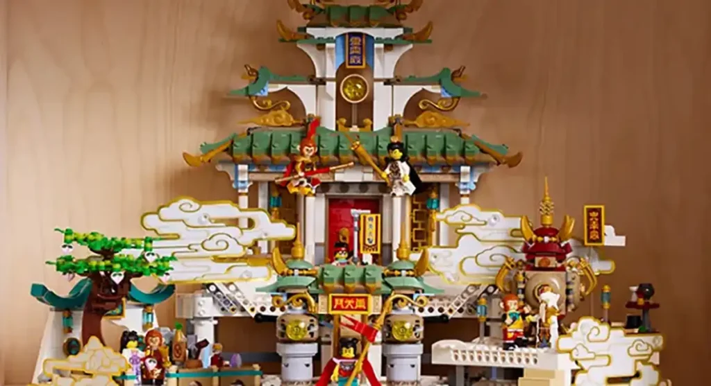 LEGO The Heavenly Realms 80039 photo