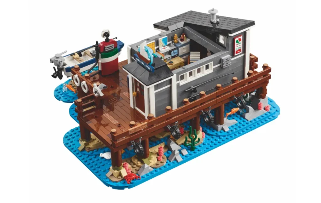 LEGO BrickLink Designer Program Series 3 Harbormaster's Office 2