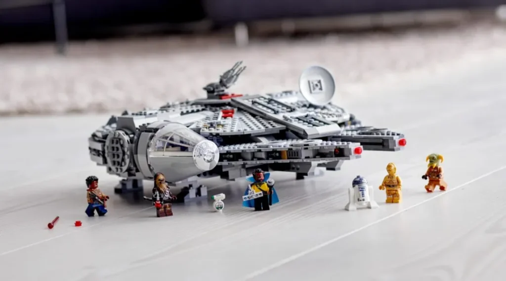 LEGO 75257 Millennium Falcon™