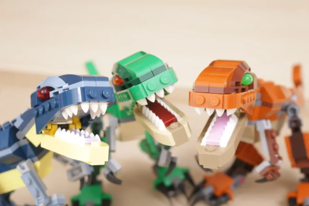 LEGO 31058 vs LEGO 77940 vs LEGO 77941