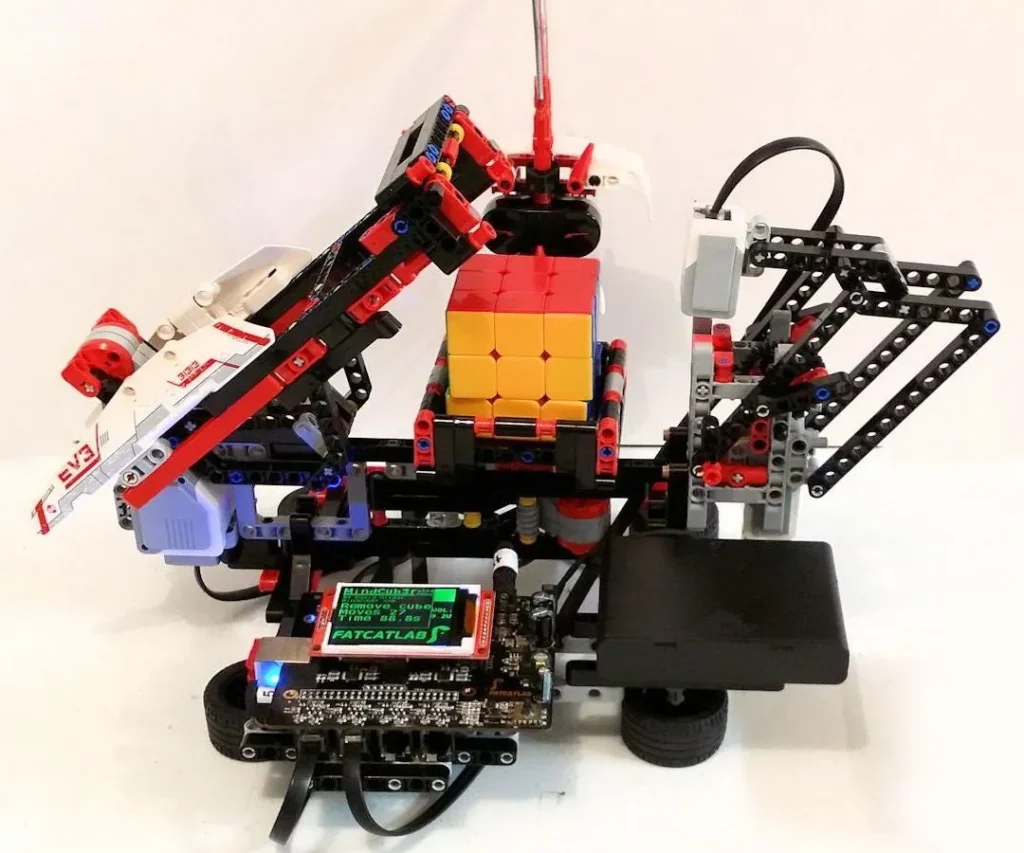 A Rubik's Cube robot made using LEGO Mindstorms and Technic components.