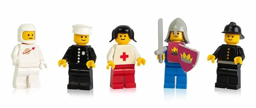 lego minifigure 3